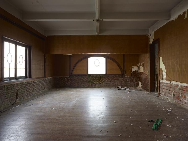 Bureaux. Une salle du premier étage.