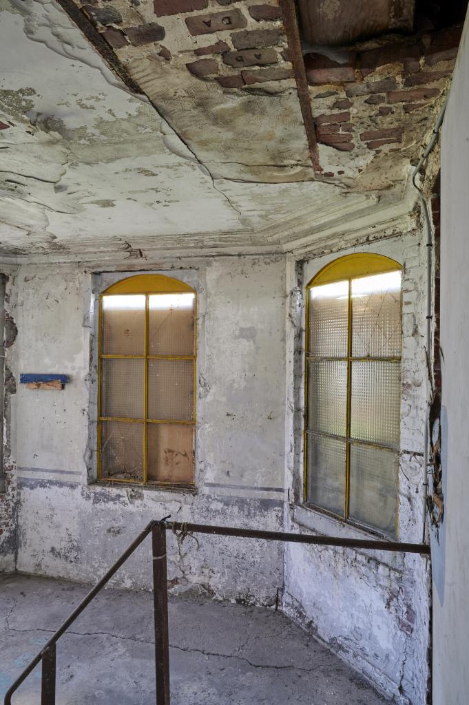 Vue intérieure de l'office du logement du chef d'élevage.