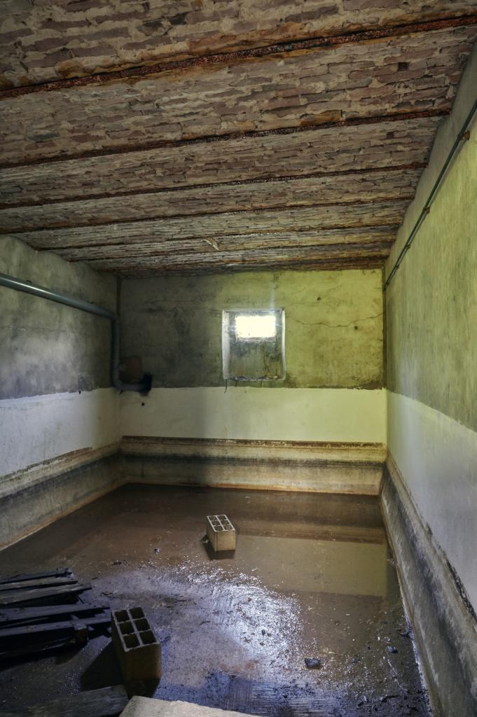 Sous-sol du logement du chef d'élevage.