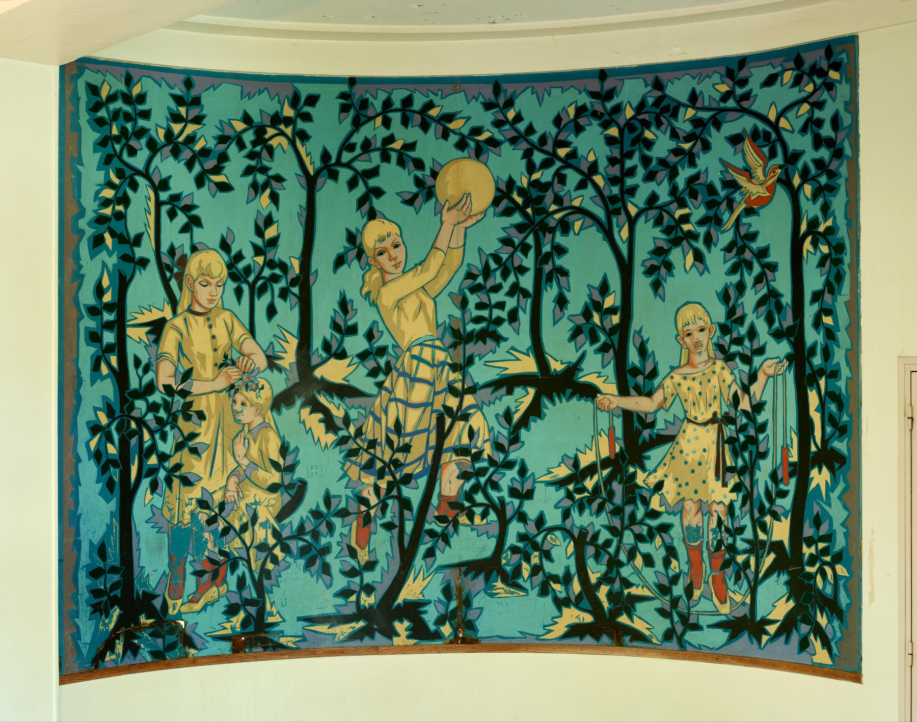 Jeunes filles jouant au ballon, gouache marouflée sur toile, dans le hall de l'internat des filles, bâtiment B du lycée Pierre-d'Ailly.
