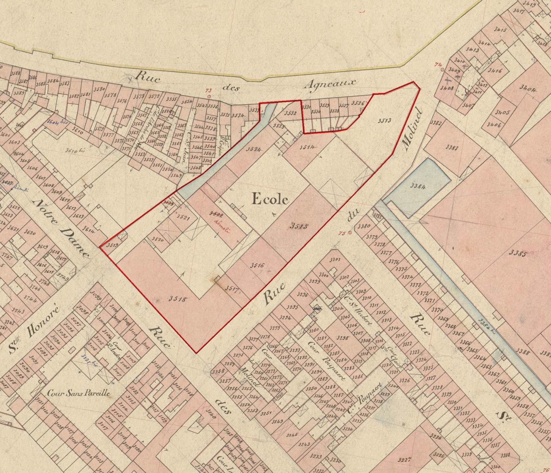 Situation de l'édifice (liseré rouge) sur un extrait du plan cadastral d'Armentières de 1888 (feuille B5) (AD Nord ; P31/178).