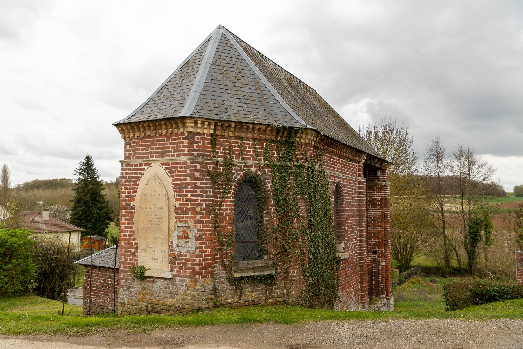 Chapelle Notre-Dame-des-Sept-Douleurs, rue de l'Abreuvoir.