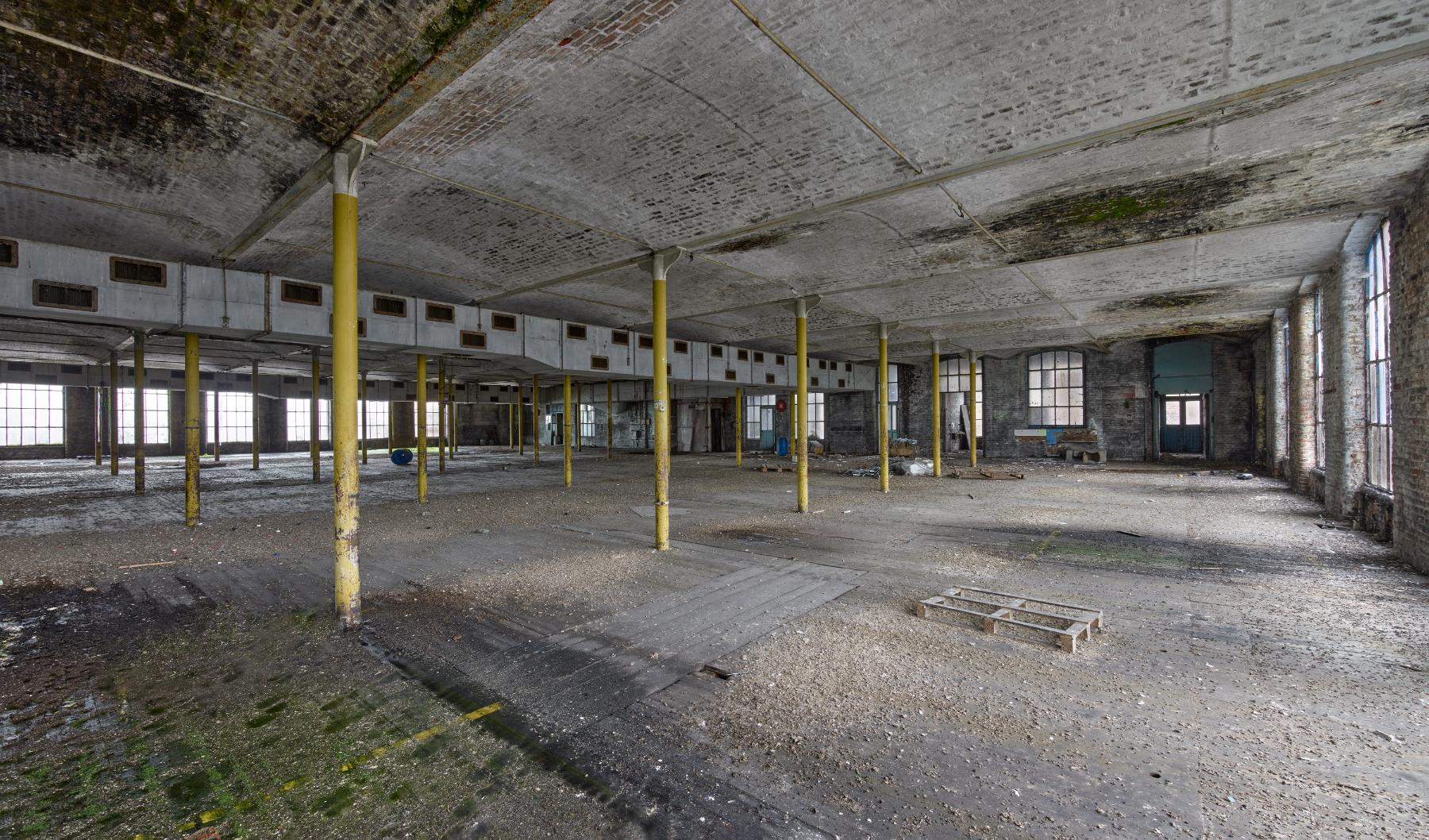 Vue générale du 2e étage de l'atelier de fabrication (bâtiment K).