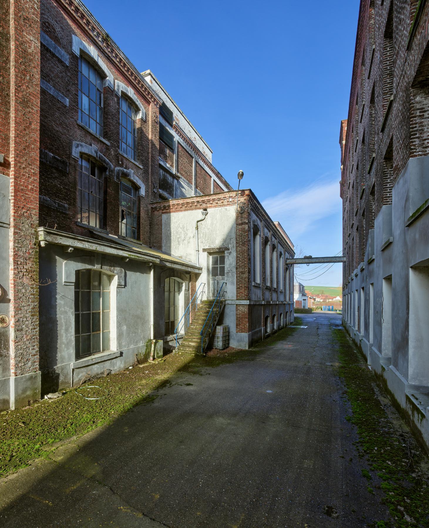 Salle des générateurs électriques, vue depuis le sud.