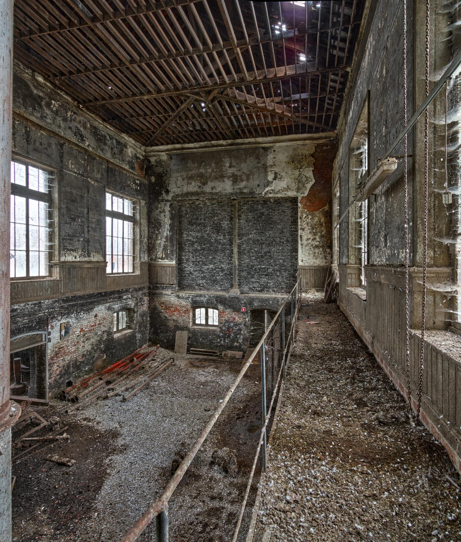 Vue intérieure de la salle des machines.