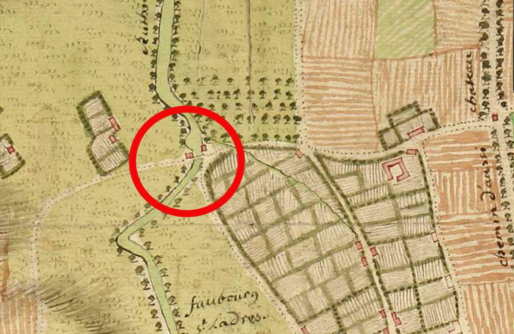 Plan masse de situation du moulin de Rouval, extrait du plan de la ville et de la citadelle de Doullens en 1762 (AD Somme ; 1 Fi 840).