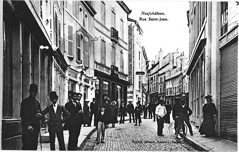 La rue Saint-Jean au début du siècle.