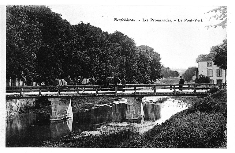 Le pont Vert, sur le Mouzon.