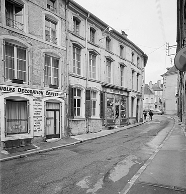 Elévation antérieure : ensemble, trois-quarts gauche.