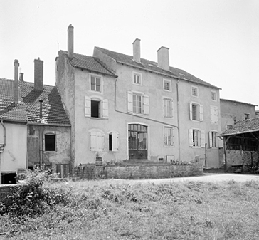 Elévation postérieure : ensemble, trois-quarts gauche.