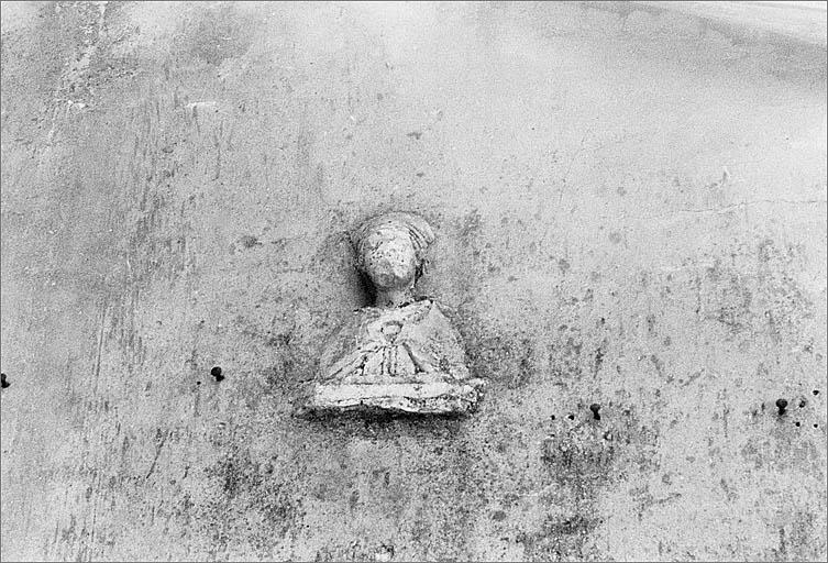 Ferme, élévation latérale gauche, buste de Diacre, ensemble face.