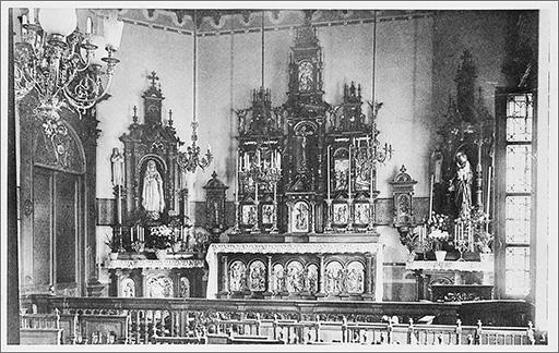 L'ancien retable et maître-autel.