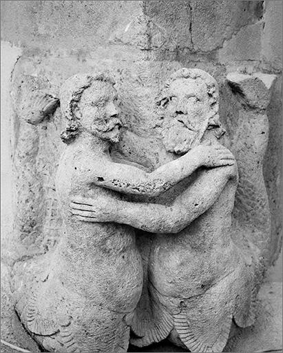 Détail des deux tritons.