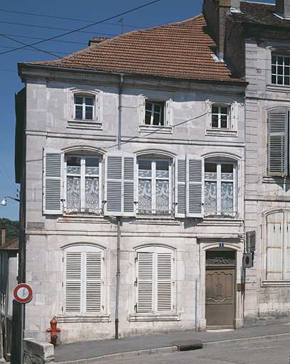 Bâtiment principal. Elévation antérieure : ensemble, face