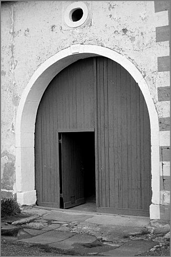 Ferme, élévation antérieure, porte charretière, agrafe datée 1834, ensemble face.