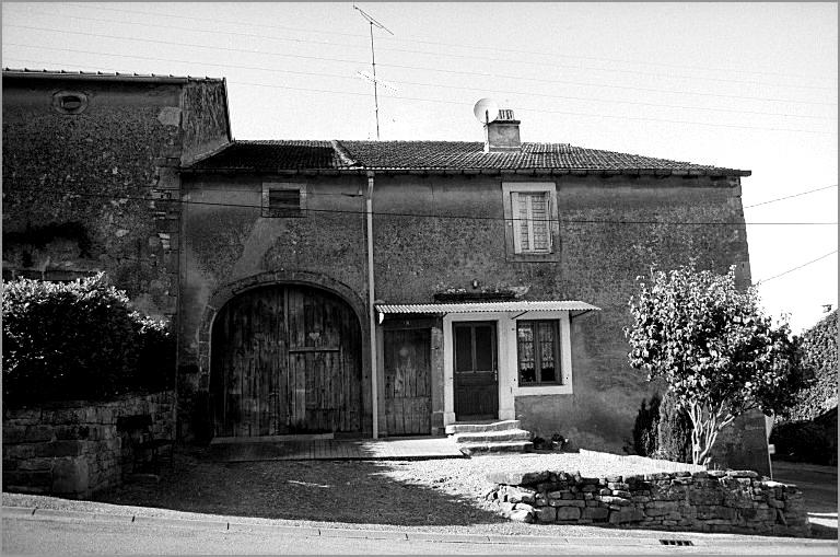 Ferme, élévation antérieure, ensemble face.