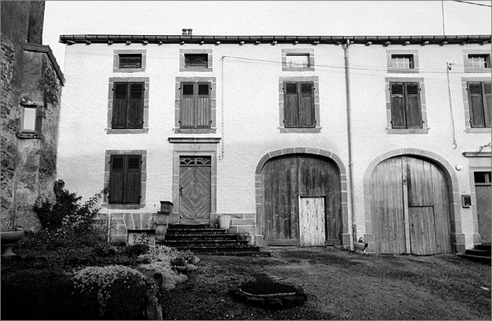 Ferme, élévation antérieure, ensemble face.