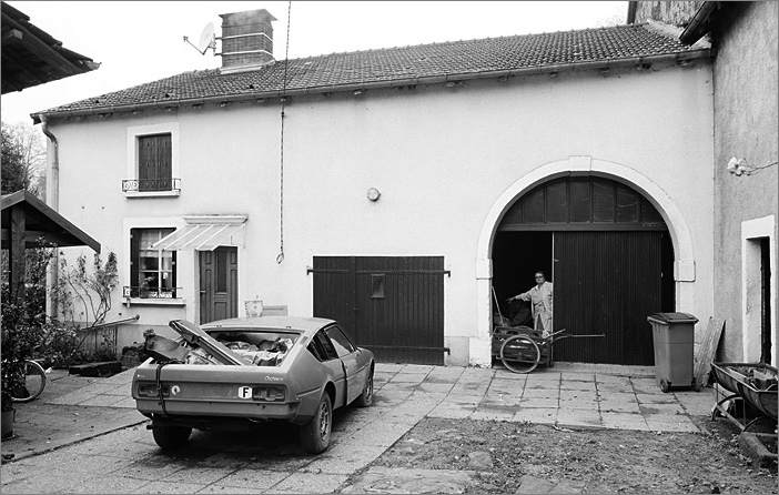 Ferme, élévation antérieure, ensemble trois quarts droit.