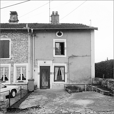 Maison de manouvrier, élévation antérieure, ensemble face.