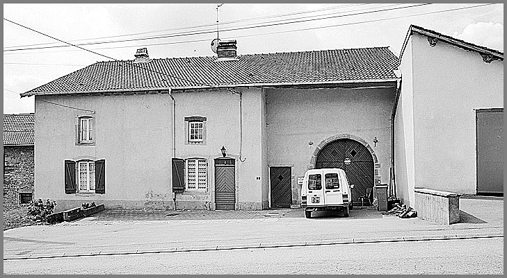 Ferme, élévation antérieure, ensemble face.