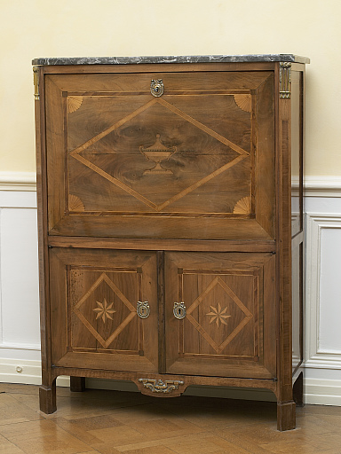 Bas d'armoire-secrétaire à abattant n° 1, style Louis XVI