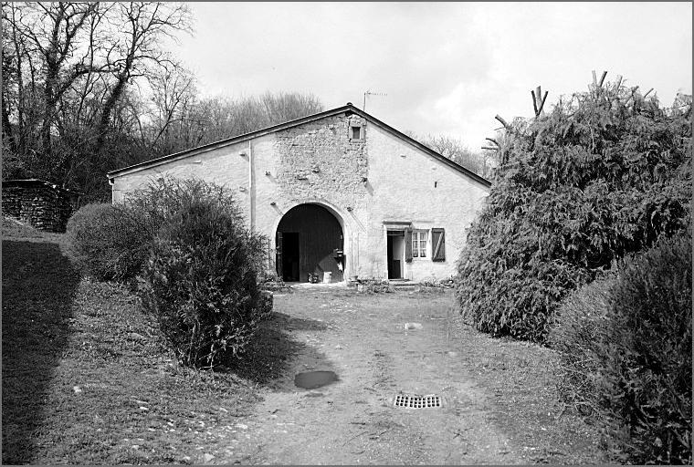 Ferme, élévation antérieure, ensemble face.