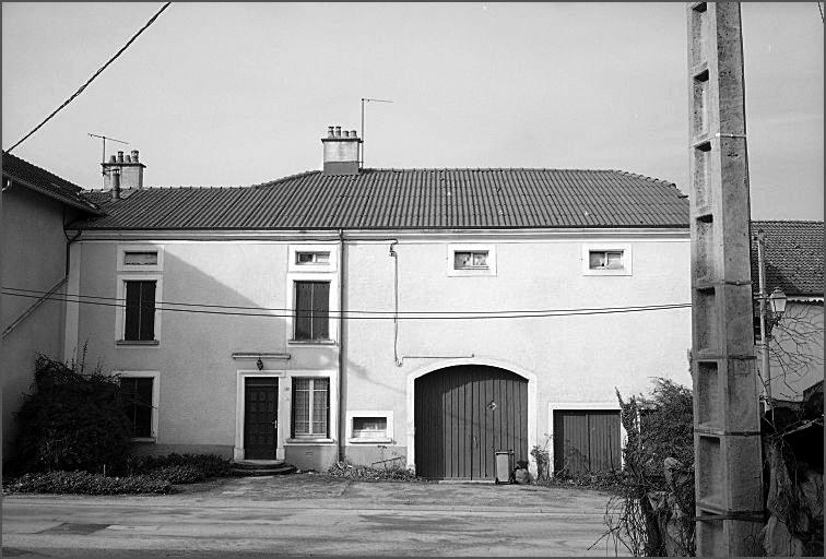 Ferme, élévation antérieure, ensemble face.