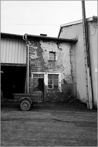 Ferme, élévation antérieure, ensemble face.