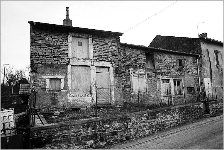 Maisons de manouvrier, élévation antérieure, ensemble trois quarts gauche.
