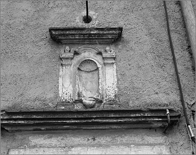 Ferme, élévation antérieure, porte piétonne, niche, ensemble face.