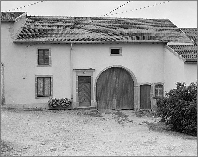 Ferme, élévation antérieure, ensemble face.