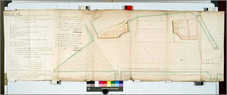 'Plan de la place du Saulcy avec les projets des ouvrages à y faire pour la rendre plus régulière [...]' (1752), avec retombes sur les pavillons (2e étage).