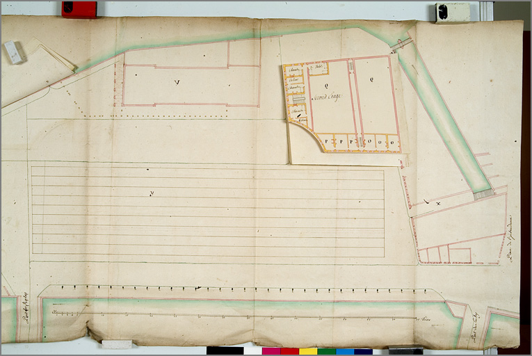 'Plan de la place du Saulcy avec les projets des ouvrages à y faire pour la rendre plus régulière [...]' (1752), détail du projet pour le pavillon de la Douane (avec retombe 2ème étage).