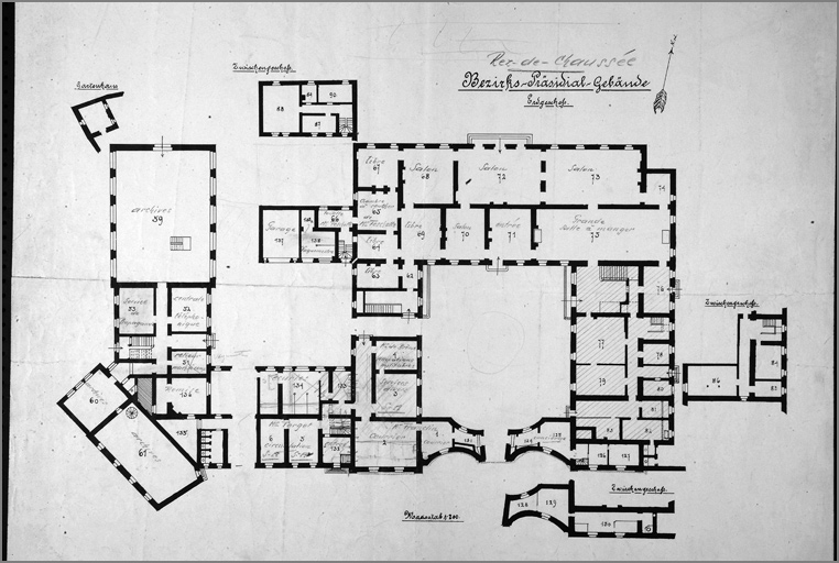 Bezirks-Präsidial-Gebaude : plan de l'hôtel à l'époque de la Présidence de Lorraine : rez-de-chaussée.