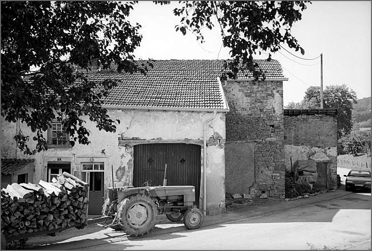 Ferme, élévation antérieure, ensemble face.