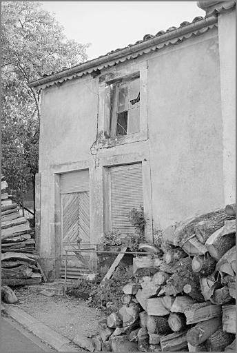 Maison de manouvrier, élévation antérieure, ensemble trois quarts droit.