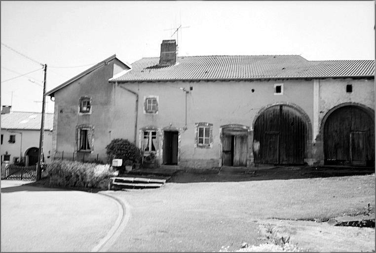 Ferme, élévation antérieure, ensemble face.