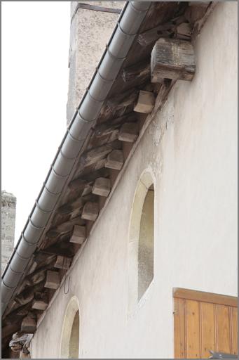Elévation postérieure sur la rue de la Plâtrerie, détail des pièces de charpente visibles sous la toiture.
