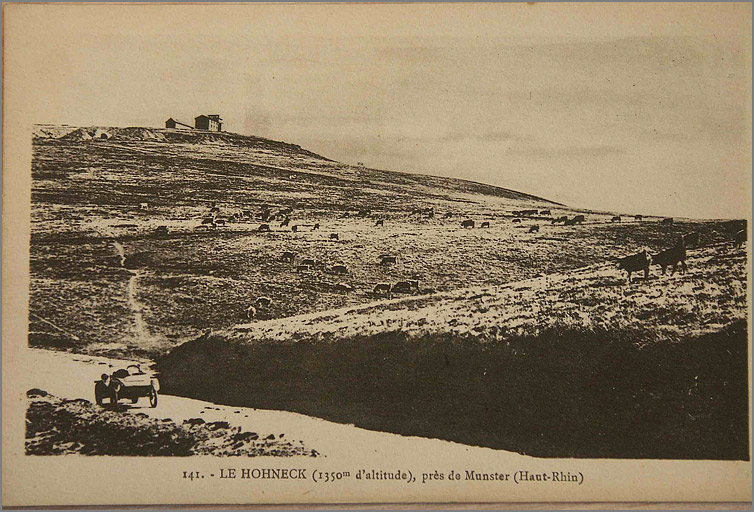 Marcairies. Vue générale des chaumes depuis la route des crêtes.