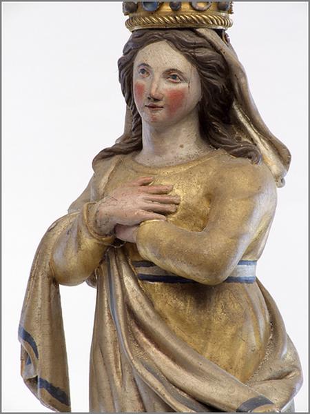 Statue de la Vierge de douleurs