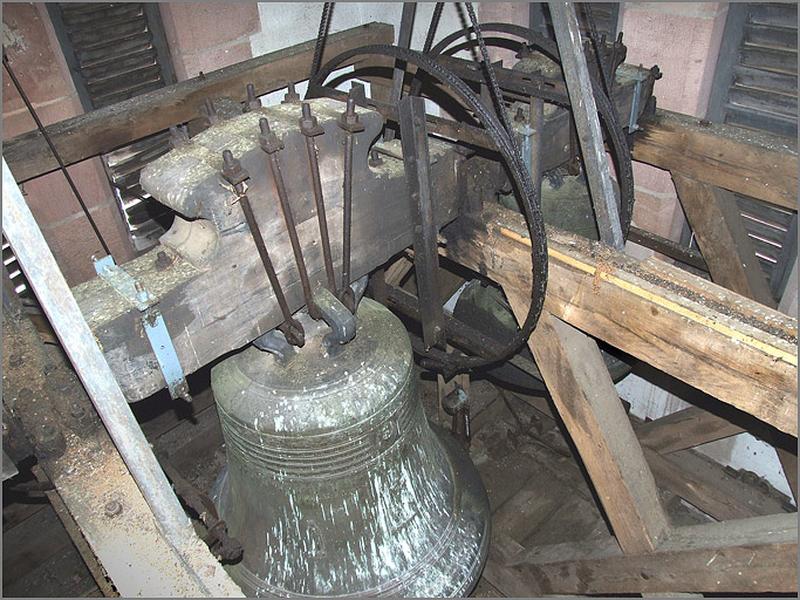 Mouton et roue d'entraînement de la seconde cloche, vue générale.