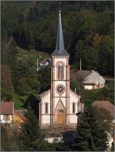 Vue générale de l'élévation ouest depuis le Holé.