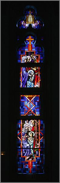 Verrière 5 : la Présentation au Temple et l'Education de la Vierge.