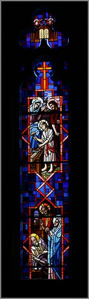 Verrière 6 : l'apprentissage de Jésus charpentier dans l'atelier de Joseph, la mort de Joseph.