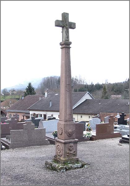 Croix de cimetière