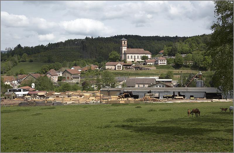 Vue du centre du village depuis la Devant.