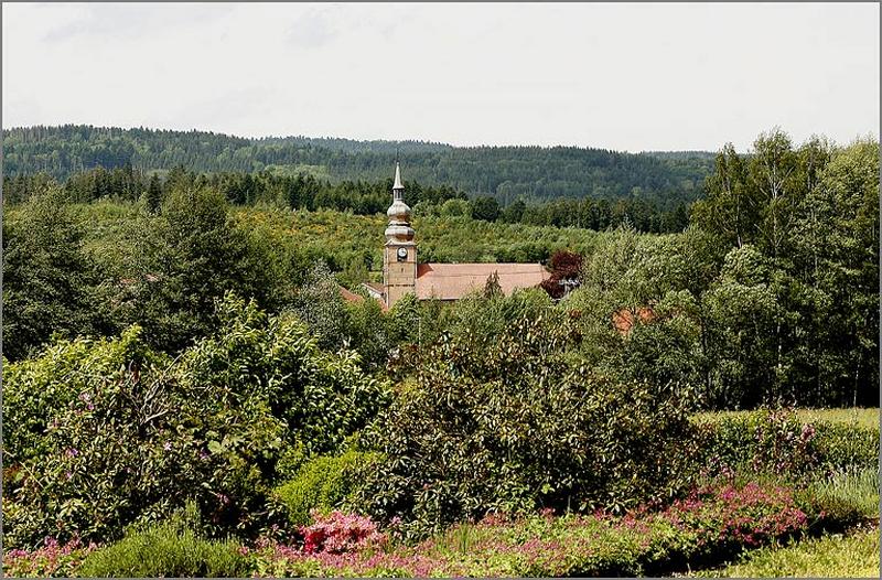 Vue de l'église depuis les Ailes.