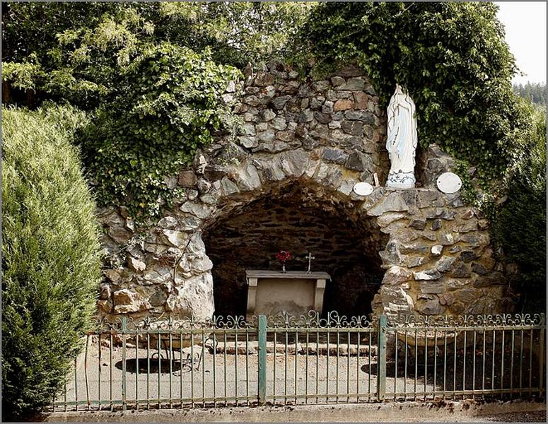 Colroy-la-Grande, Les agelins, grotte de Lourdes