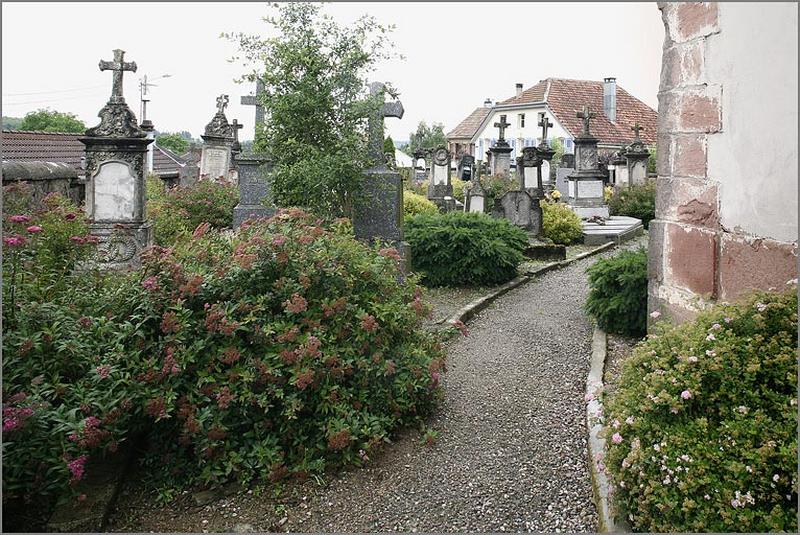 Vue générale de la partie ancienne du cimetière.