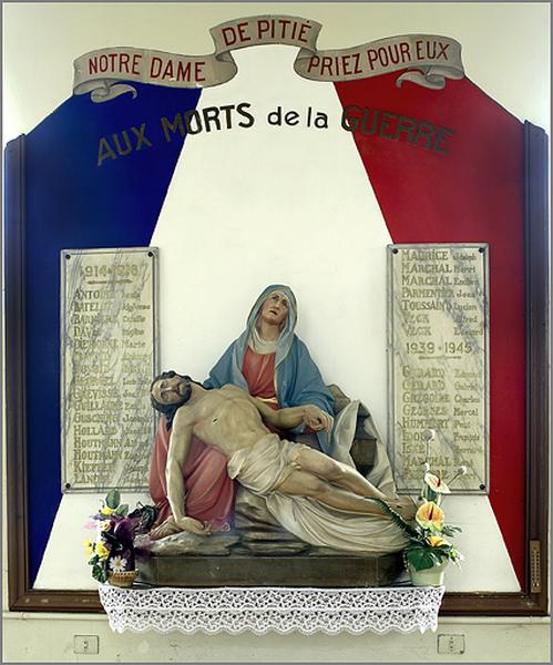 Lubine, intérieur de l'église, monument aux morts des guerres de 1914-1918 et 1939-1945.